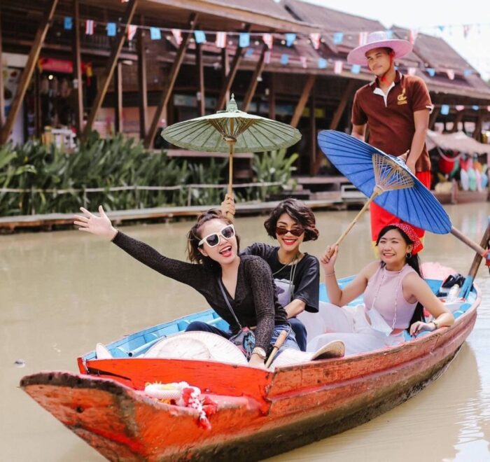 Pattaya Bangkok Rowing Boat