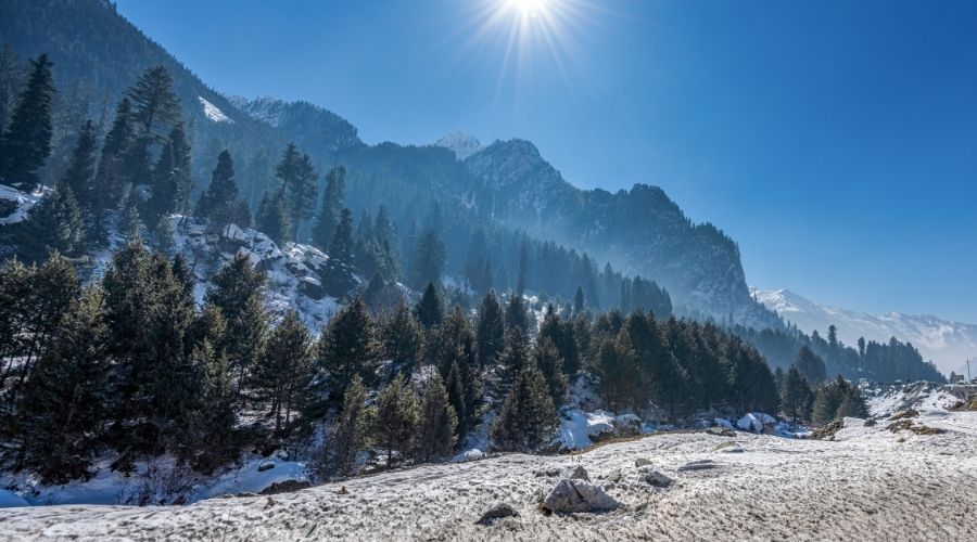 Beautiful view of sonmarg in winter, Sonmarg, Kashmir (2)